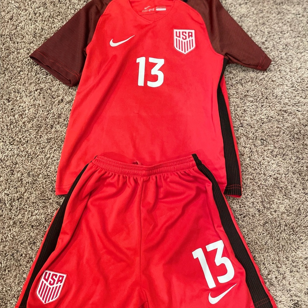 Jersey and shorts Alex Morgan soccer outfit kids